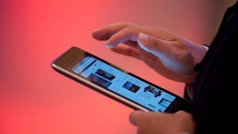 Παρίσι 2024: Δώρο smartphone σε όλους, εκτός από τους Βορειοκορεάτες