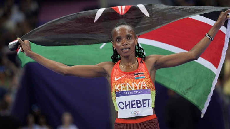 Παρίσι 2024 (10χλμ): Η Τσεμπέτ έκανε το… νταμπλ στις μεσαίες αποστάσεις – Κατέρρευσε μέσα στο γήπεδο η Ζαρμπό