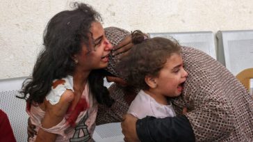 UNRWA: «Άλλη μια μέρα φρίκης» καταγγέλλει για το πολύνεκρο πλήγμα σε σχολείο στη Γάζα