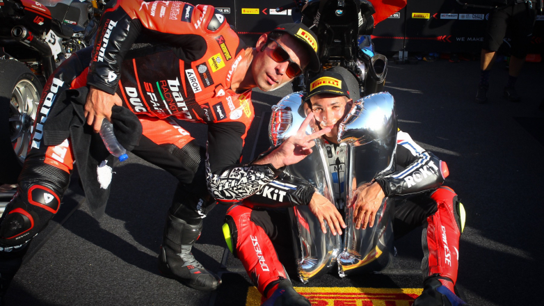 WorldSBK Portimao: O Razgatlioglu νικητής με ρεκόρ 11 σερί νικών