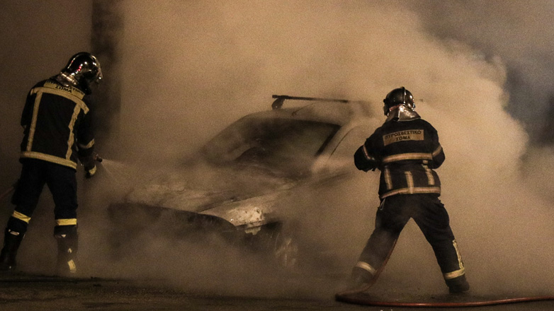 Αργολίδα: Εντοπίστηκε σορός άνδρα σε φλεγόμενο αυτοκίνητο
