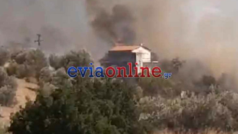 Φωτιά στο Καστρί Ερέτριας – Κάηκε σπίτι Φωτιά στο Καστρί Ερέτριας – Κάηκε σπίτι