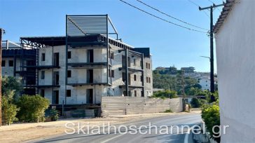 Αστυνομικό θρίλερ στη Σκιάθο με φόντο τη σορό 57χρονου Βρετανού