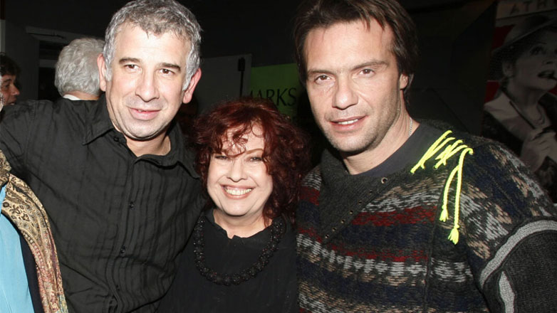 Νεφέλη Ορφανού: «Ο Πέτρος Φιλιππίδης κλείδωσε την πόρτα του καμαρινιού και μου είπε πόσα χρήματα χρειάζομαι»