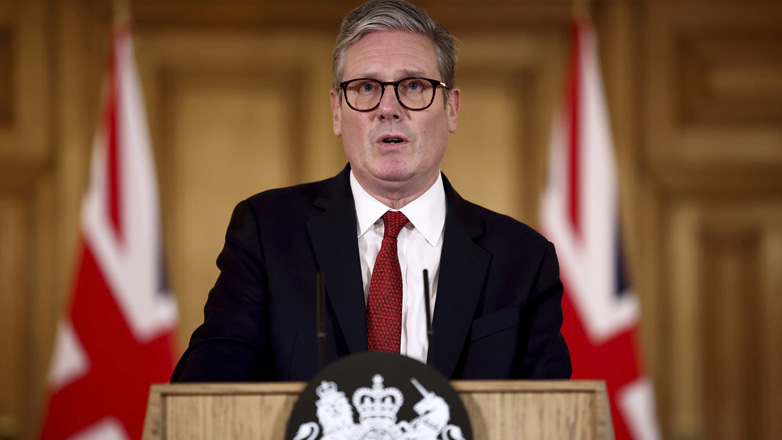 Στάρμερ σε Πεζεσκιάν: Ο πόλεμος δεν είναι προς το συμφέρον κανενός