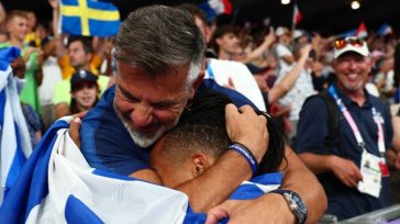 Η συγκινητική ανάρτηση του πατέρα του Εμμανουήλ Καραλή, Χάρη: «Παιδί μου, κερδίσαμε»