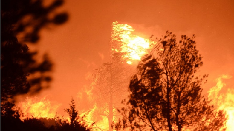 Φωτιά από κεραυνό στη Ζάκυνθο