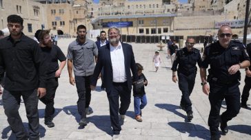 Ο Μπλίνκεν ζητεί από το Ισραήλ να αποτρέψει «προκλήσεις» όπως η προσευχή του ακροδεξιού υπουργού στην Πλατεία των Τζαμιών