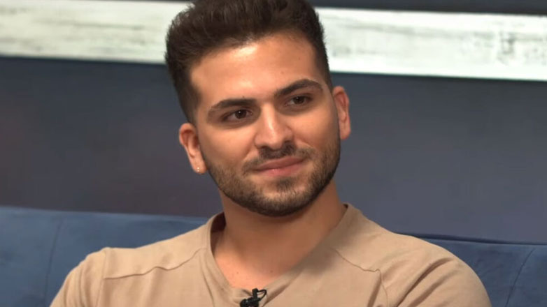 Στέλιος Λεγάκης: «Σας έφαγαν τα στόρι και η δηθενιά»