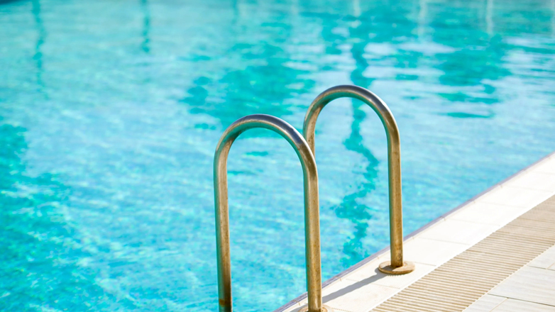 Σαντορίνη: Στον εισαγγελέα οι υπεύθυνοι του ξενοδοχείου για τον πνιγμό του 5χρονου στην πισίνα