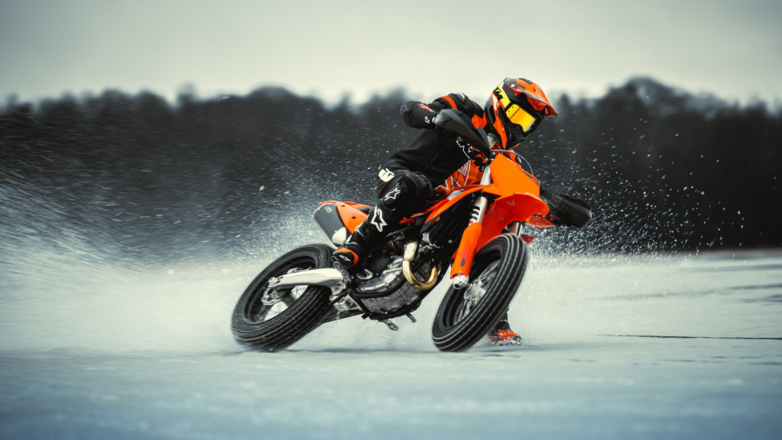 Αποκαλύπτοντας την KTM 450 SMR του 2025