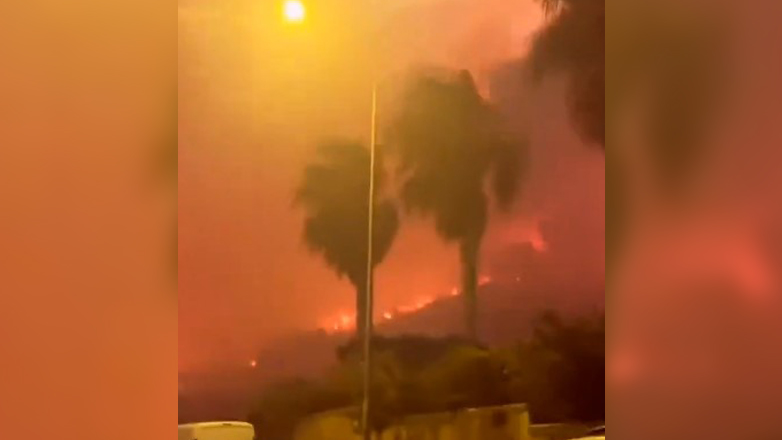 Καίγεται το Κορδελιό της Σμύρνης