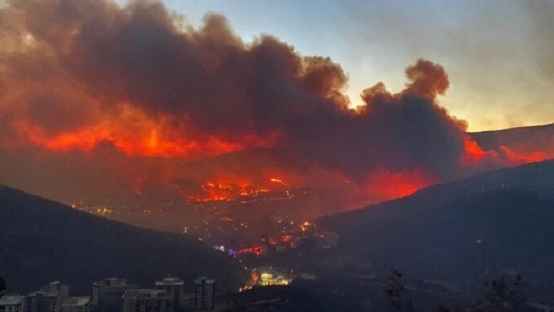 Μάχη με τις φλόγες στην Τουρκία – Υπό έλεγχο οι δύο μεγάλες πυρκαγιές σε Κορδελιό και Βουρλά Σμύρνης