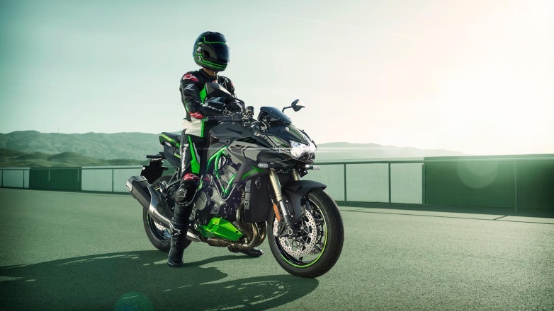 Νέα χρώματα 2025 για τη σειρά Z της Kawasaki