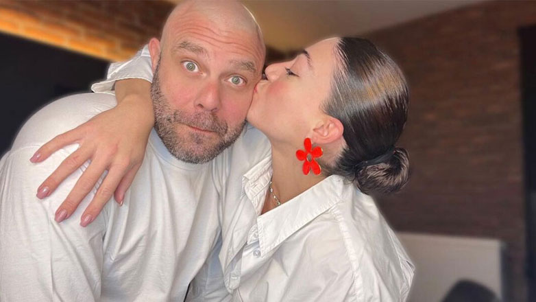 Η Ήβη Αδάμου αποκαλύπτει το μυστικό της σχέσης της με τον Μιχάλη Κουινέλη