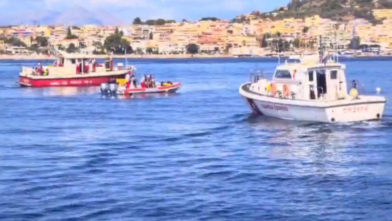 Συγκλονιστική μαρτυρία καπετάνιου – Πώς έσωσε 15 άτομα από το ιστιοφόρο που βυθίστηκε στο Παλέρμο