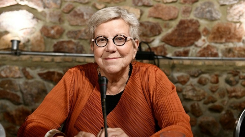 «Θα την κρατήσω την έδρα» διαμηνύει η Ζωρζέτα Λάλη στον Κασσελάκη