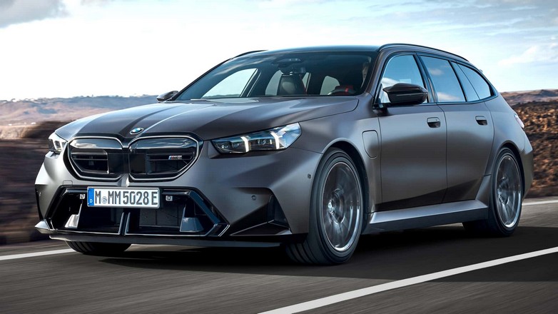 Νέα BMW M5 Touring: Plug-in υβριδική με 727 ίππους και πορτπαγκάζ στα 1.630λτ.