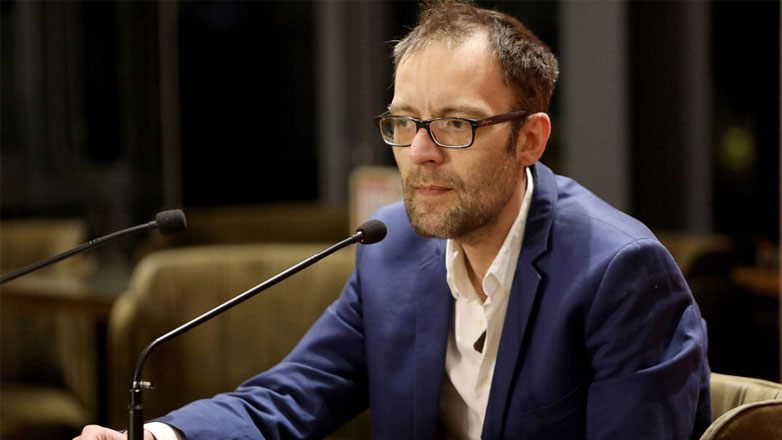 Αύγουστος Κορτώ: Γιατί ζήτησε δημόσια συγγνώμη από μια αναγνώστρια του;