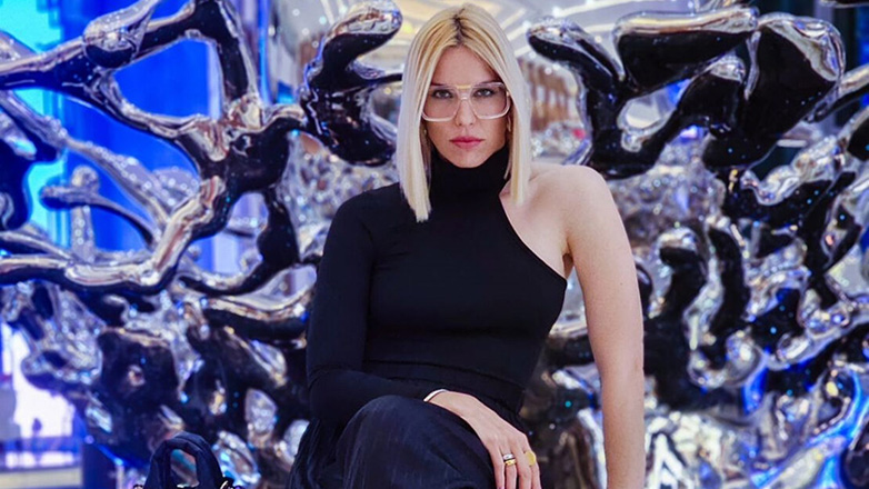 Μαντώ Γαστεράτου: Φωτογραφίζεται με μαγιό λίγο πριν φέρει στον κόσμο το τρίτο παιδί της