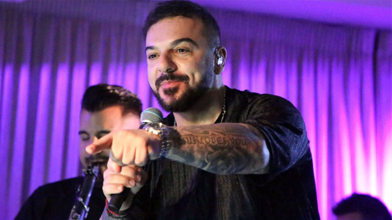 Ξέσπασε ο Τριαντάφυλλος για τις σπείρες ρομά: «Μπαίνουν στα σπίτια της χώρας μας και δεν τιμωρούνται! Μπράβο σας»