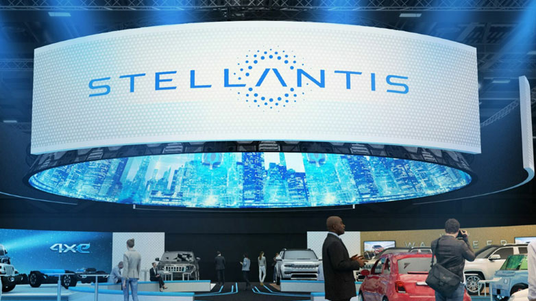 Ιταλική κυβέρνηση σε Stellantis: «Ή επενδύετε στη χώρα ή κομμένες οι επιδοτήσεις»