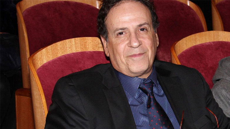 O Χάρης Ρώμας εξομολογείται: «Αποδέχομαι τον όρο γκέι, αλλά δεν είμαι αυτό ακριβώς»