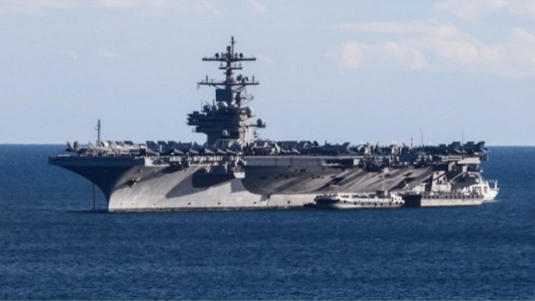 Στη Μέση Ανατολή παραμένουν οι δυνάμεις κρούσης των αεροπλανοφόρων Lincoln και Roosevelt