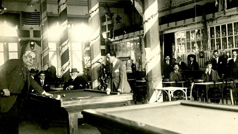 Μυτιλήνη: Μια έκθεση τέχνης «ξαναζωντανεύει» το υπεραιωνόβιο καφενείο «Πανελλήνιον»