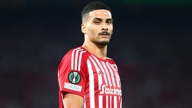 Ολυμπιακός: Στην Ελλάδα ο Κάρμο για να «κλείσει» η επιστροφή του