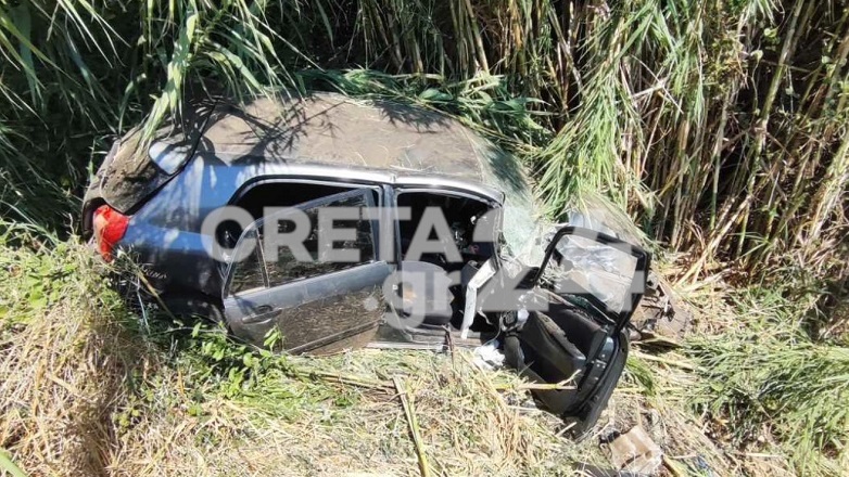 Τύχη βουνό για δύο νεαρούς σε τροχαίο στα Χανιά