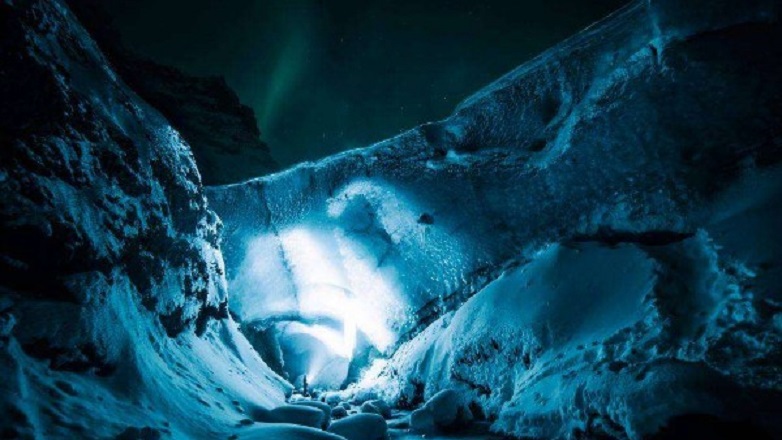 Ισλανδία: Δεν υπάρχουν εγκλωβισμένοι τουρίστες στο σπήλαιο πάγου που κατέρρευσε