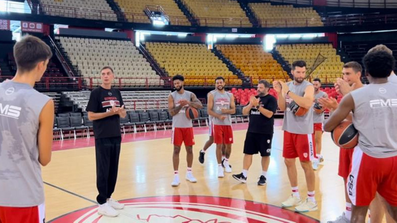 Μπάσκετ: Πραγματοποιήθηκε η επίσημη «πρώτη» του Ολυμπιακού ενόψει της νέας σεζόν