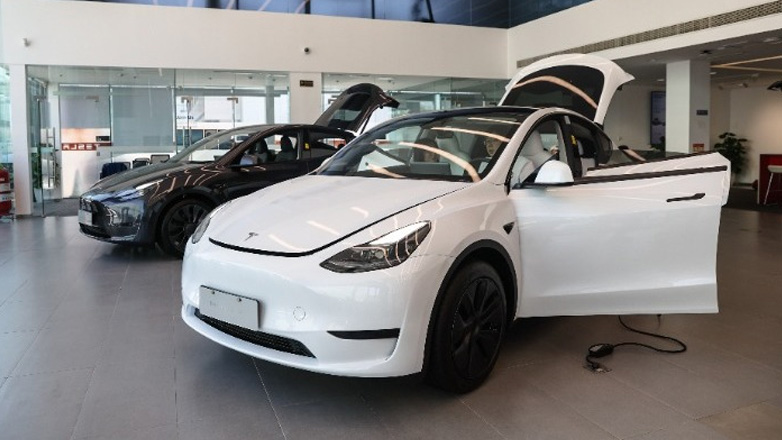 Καναδάς: Πρόσθετοι δασμοί 100% στα ηλεκτρικά αυτοκίνητα της Κίνας – Δυσαρέσκεια από το Πεκίνο