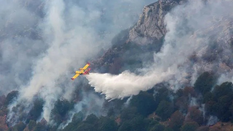 Φωτιά στον Αρχάγγελο της Ρόδου