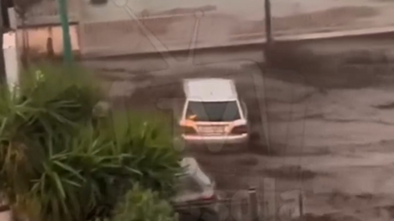 Πλημμύρες και κατολισθήσεις λάσπης στη νότια Ιταλία