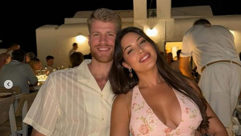 Ο Τόμας Γουόκαπ παντρεύτηκε την Εστρέλα Νούρι στη Μήλο!