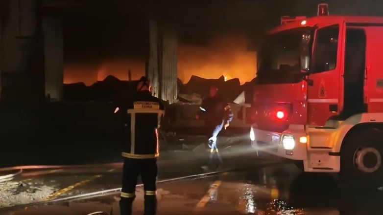 Ακτιβιστές του «Μετώπου Απελευθέρωσης Ζώων» πίσω από τον εμπρησμό σε εργοστάσιο αβγών – «Αν το ξαναχτίσετε θα το ξανακάψουμε»