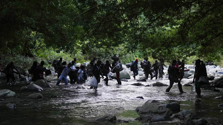 Ο Παναμάς απελαύνει δεκάδες μετανάστες στον Ισημερινό