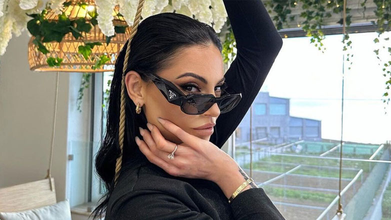 Δήμητρα Αλεξανδράκη: Όλες οι λεπτομέρειες για τη σχέση με τον σύζυγό της – Πόσα χρόνια είναι ζευγάρι