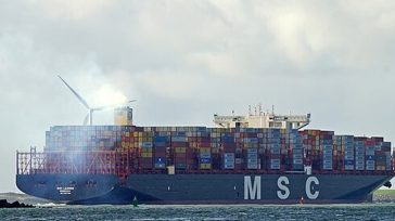 Διώρυγα του Παναμά: Ρεκόρ διέλευσης για το μεγαλύτερο πλοίο μεταφοράς εμπορευματοκιβωτίων