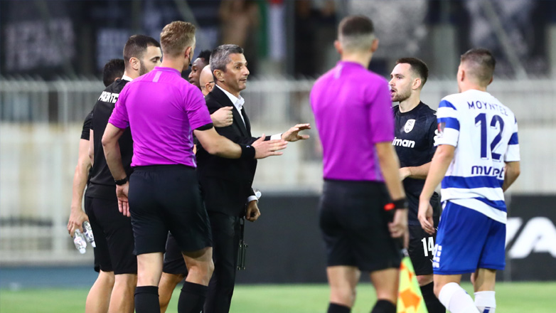 Ξέσπασμα Λουτσέσκου: «Πώς είναι δυνατόν να μην είναι πέναλτι του Μουκουντί και να είναι του Ότο;»