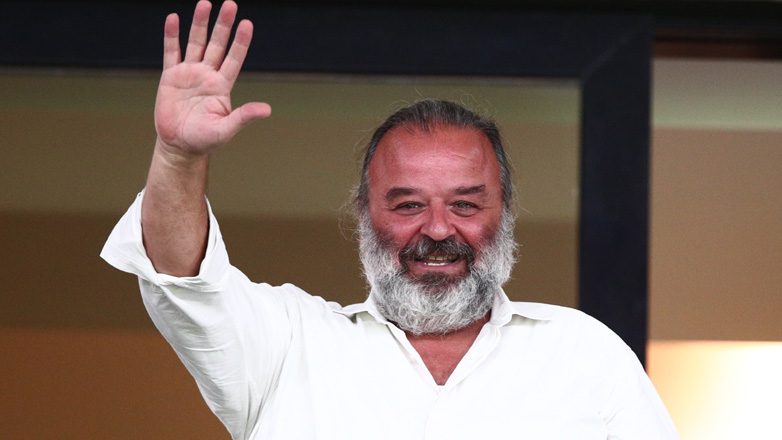 Στη Λιβαδειά για να παρακολουθήσει τον αγώνα της ΑΕΚ ο Ηλιόπουλος