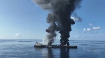 Εμπορικό πλοίο χτυπήθηκε από βλήματα άγνωστου τύπου στην Ερυθρά Θάλασσα