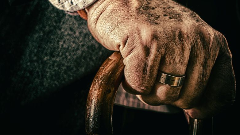 Σοκ στη Χαλκηδόνα: 81χρονος ασελγούσε σε ανήλικα κοριτσάκια – Τα δελέαζε με καραμέλες