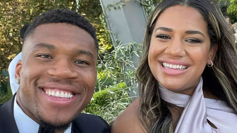 Γιάννης Αντετοκούνμπο: Στη δημοσιότητα το προσκλητήριο του γάμου του με τη Mariah Riddlesprigger