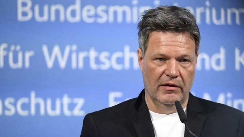 Γερμανία: «Συντονισμό με τους κοινωνικούς εταίρους» ζήτησε από τη Volkswagen ο υπουργός Οικονομίας