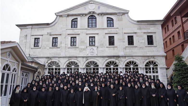 Πρόταση – έκπληξη για κοινό εορτασμό του Πάσχα σε Ορθόδοξους και Καθολικούς