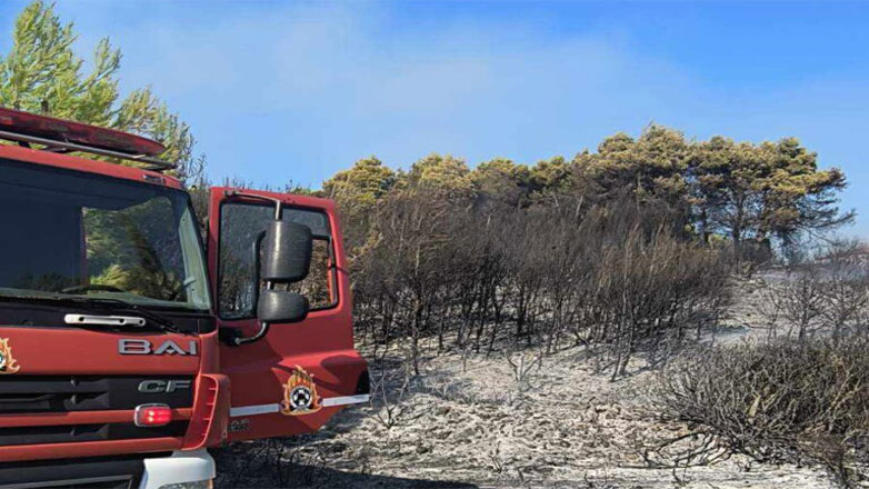 Ζάκυνθος: Δύο πυρκαγιές ταυτόχρονα σε Αγαλά και Καταλούπου