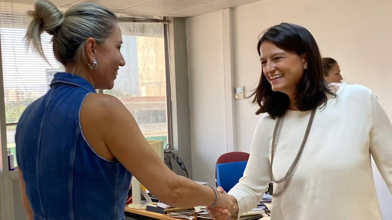 Επίσκεψη Κεραμέως στο κεντρικό κατάστημα του e-ΕΦΚΑ στη Θεσσαλονίκη